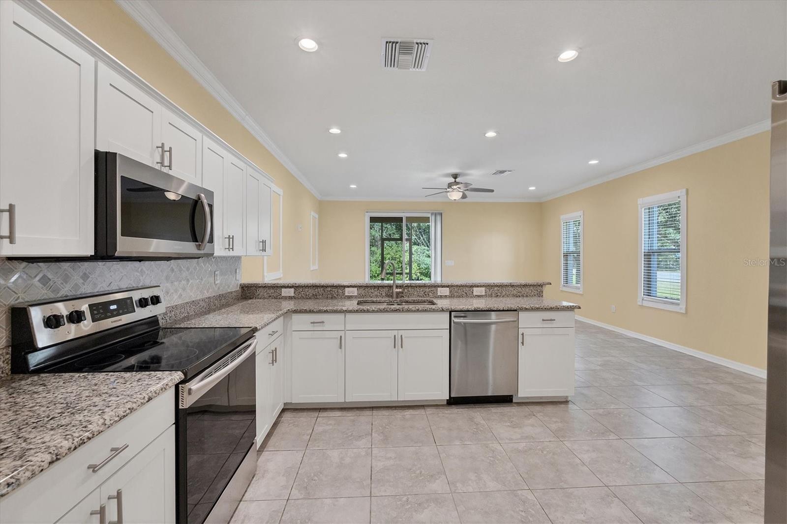 Image 10 of 35 For 1033 Grantham Drive