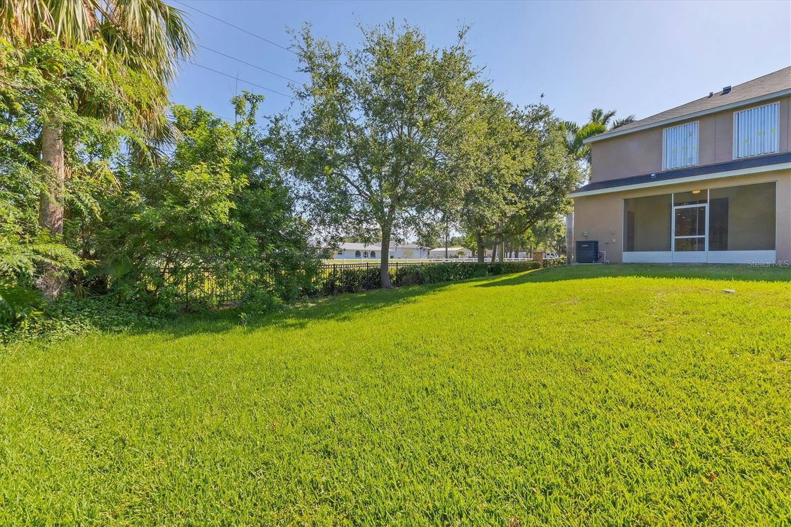 Image 27 of 35 For 1033 Grantham Drive