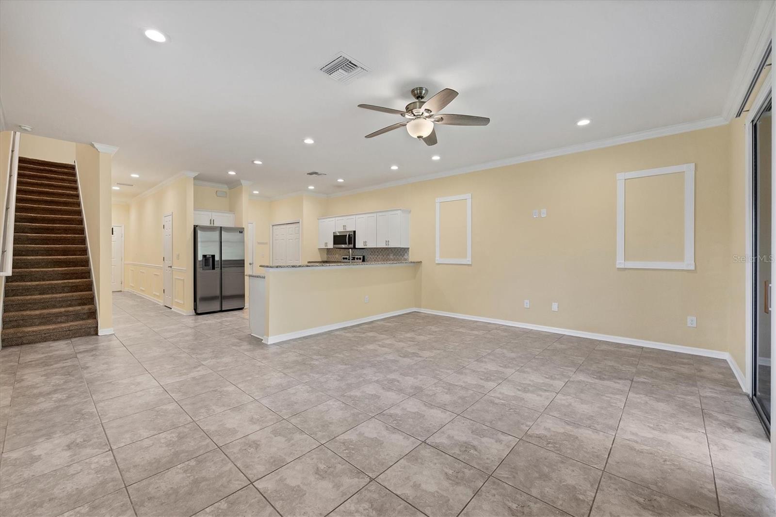 Image 7 of 35 For 1033 Grantham Drive
