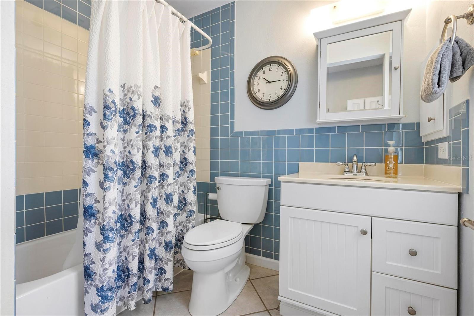Image 31 of 64 For 4503 Gulf Drive A&b