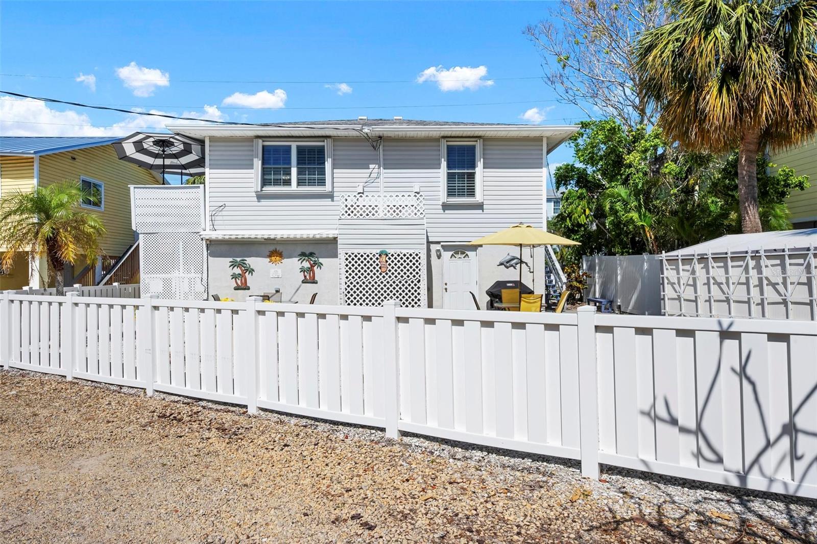 Image 40 of 64 For 4503 Gulf Drive A&b