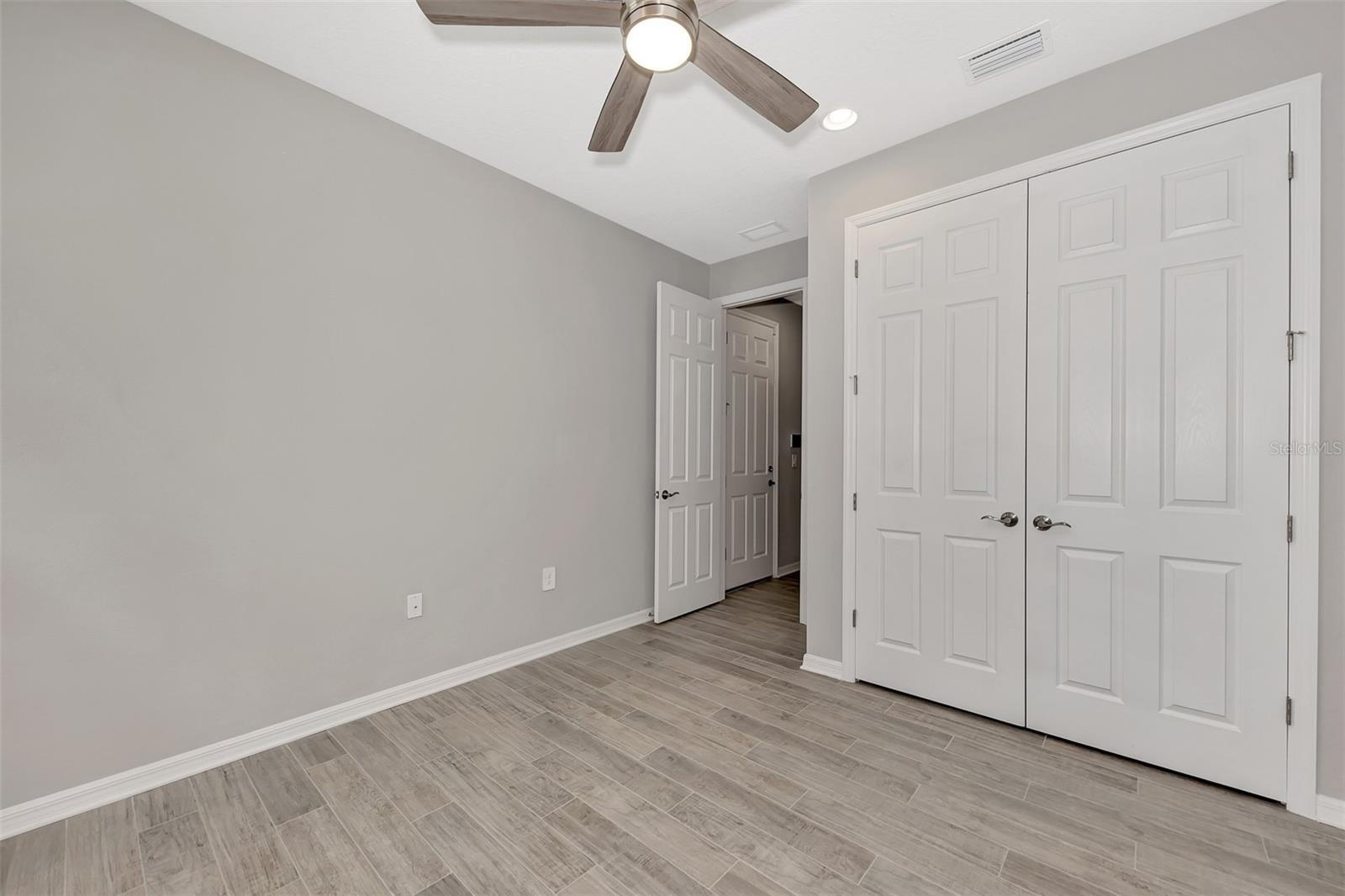 Image 36 of 71 For 5825 Millennium Silver Court