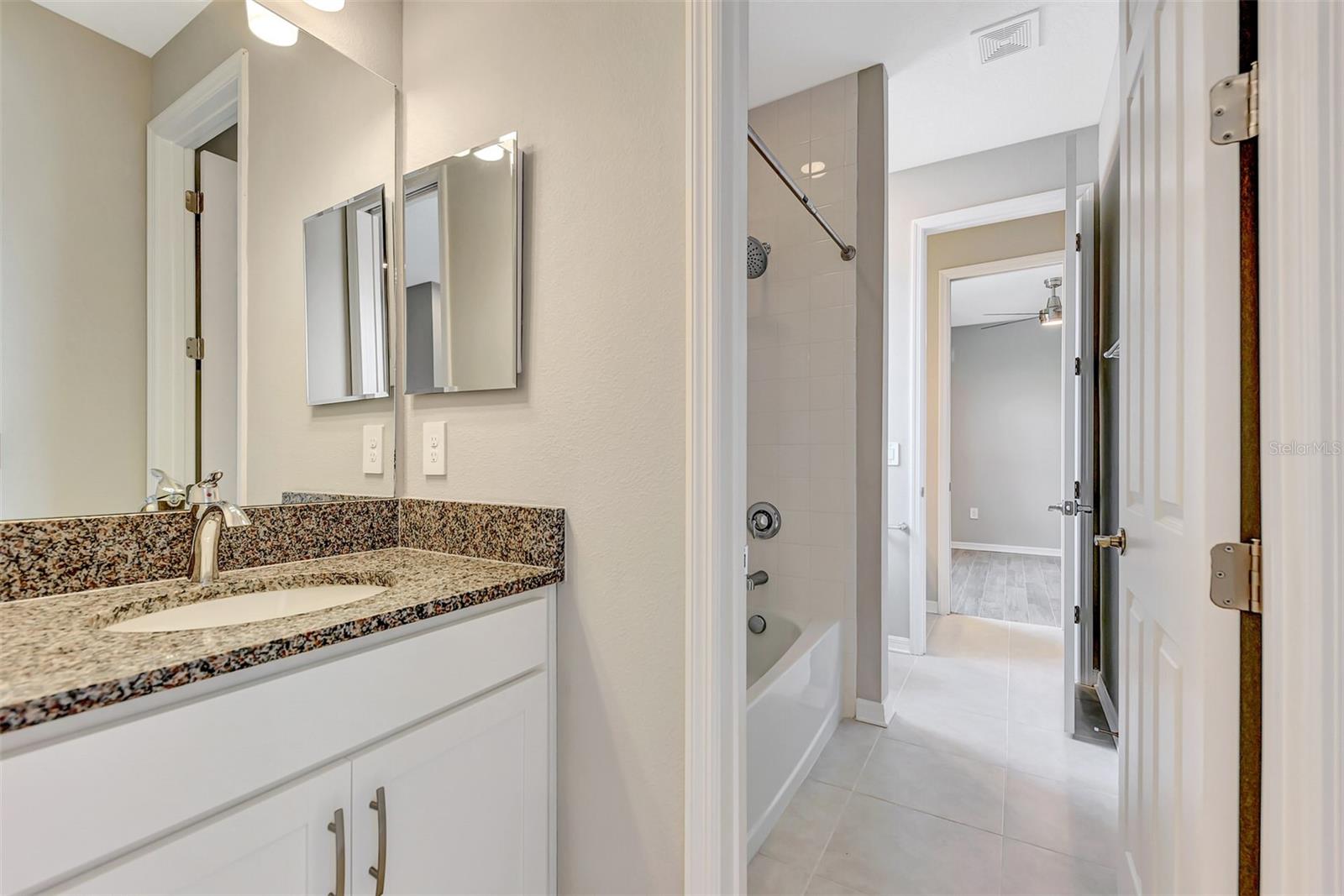Image 41 of 71 For 5825 Millennium Silver Court