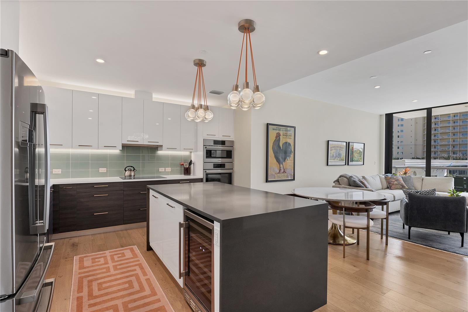 Image 10 of 56 For 300 Pineapple Avenue 302