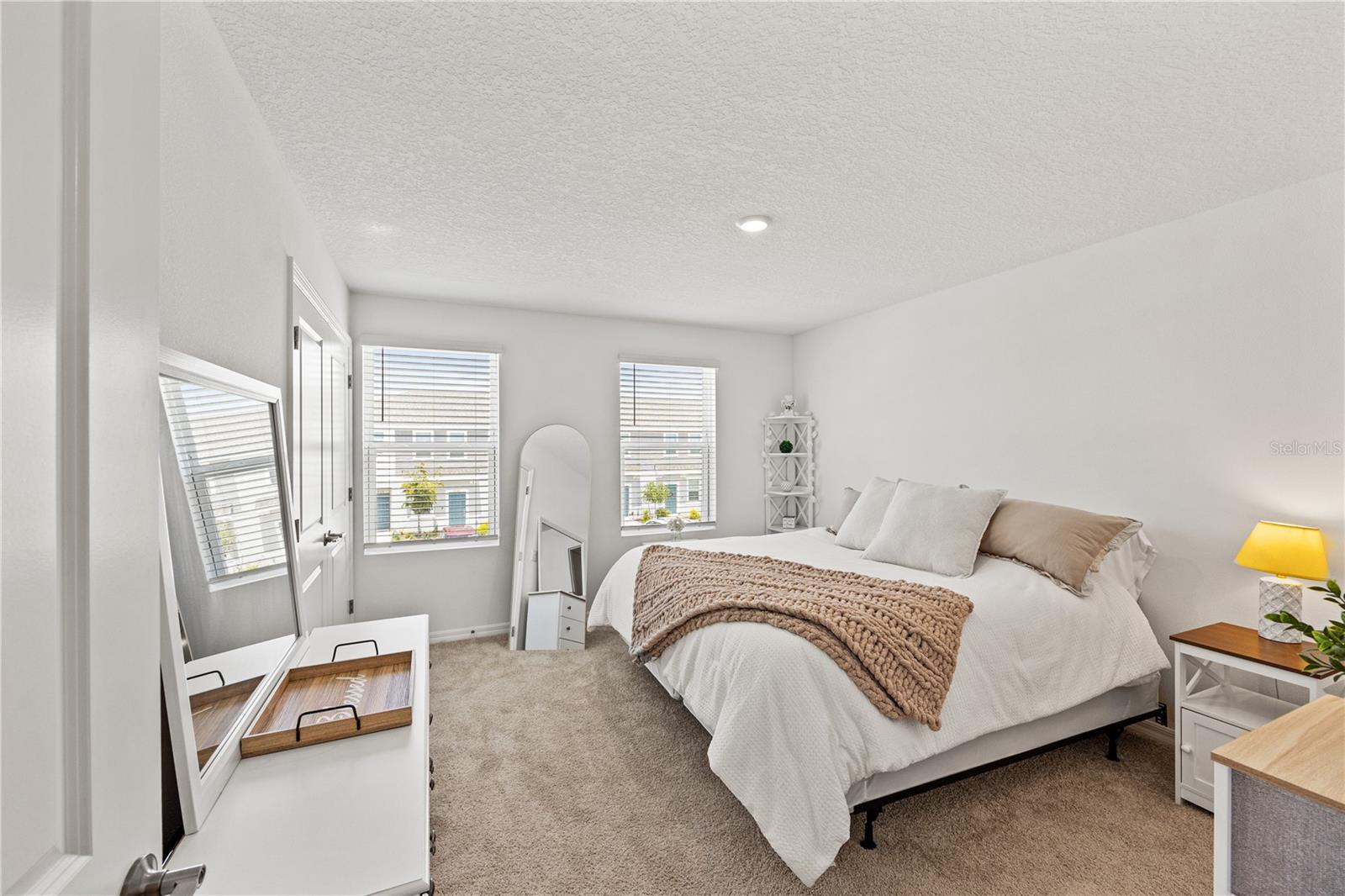 Image 10 of 32 For 8545 Daybreak Street