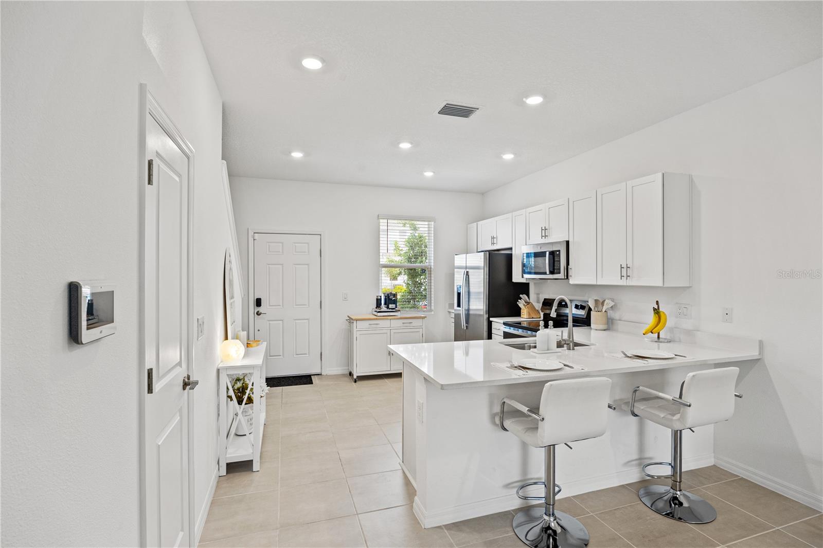 Image 6 of 32 For 8545 Daybreak Street