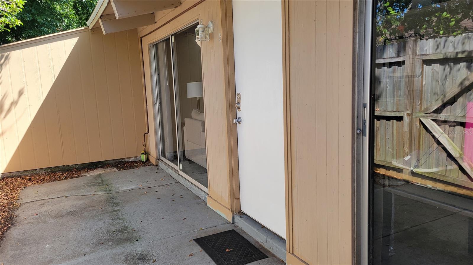 Image 3 of 22 For 500 Jefferson Avenue E 5