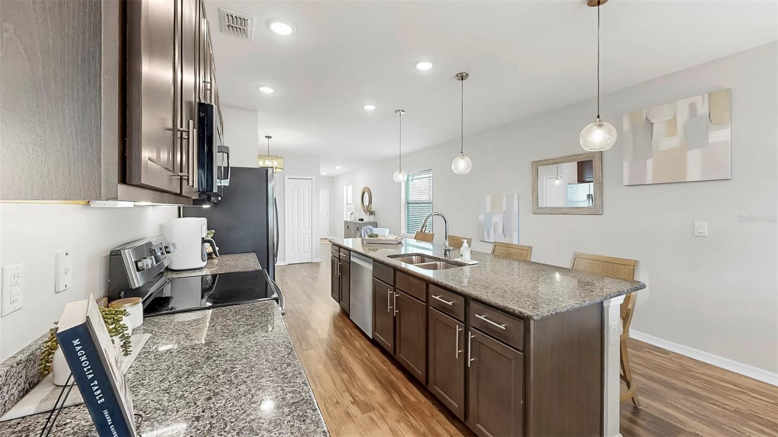 Image 13 of 39 For 4722 Lindever Lane
