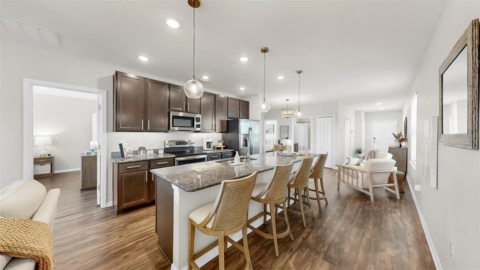 Image 16 of 39 For 4722 Lindever Lane