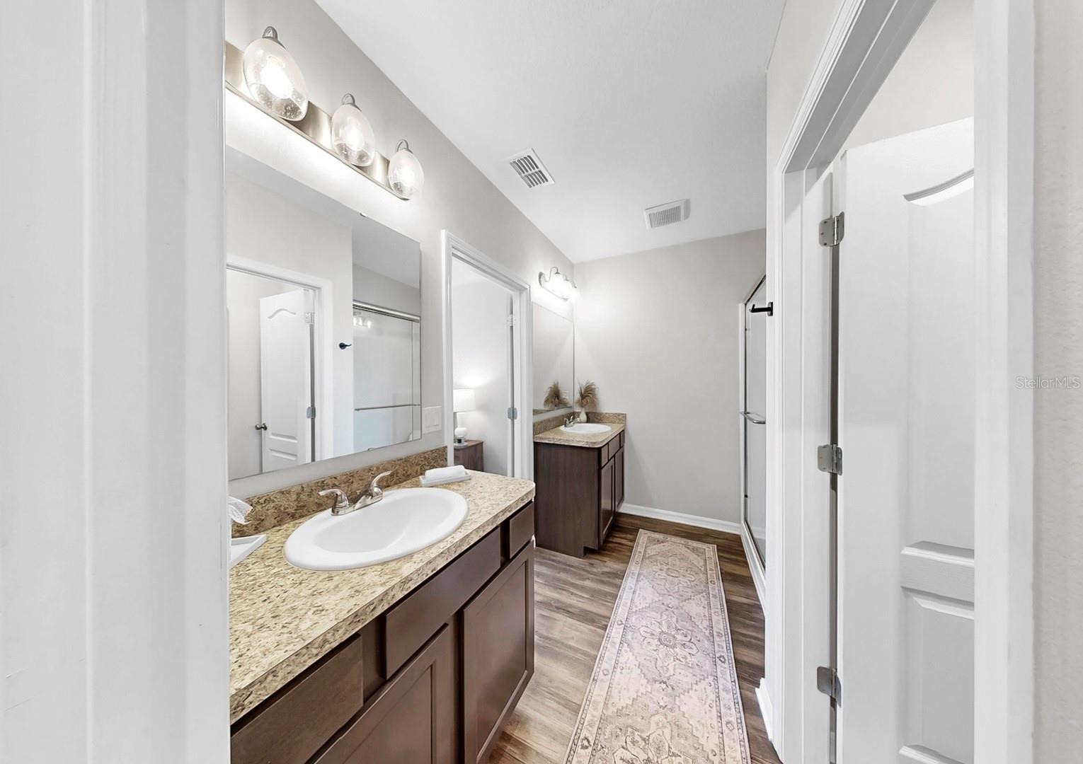 Image 21 of 39 For 4722 Lindever Lane