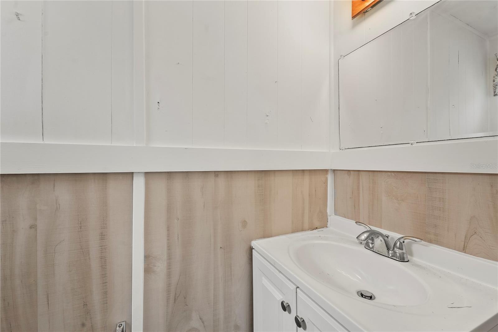 Image 19 of 48 For 94 Southwinds Drive