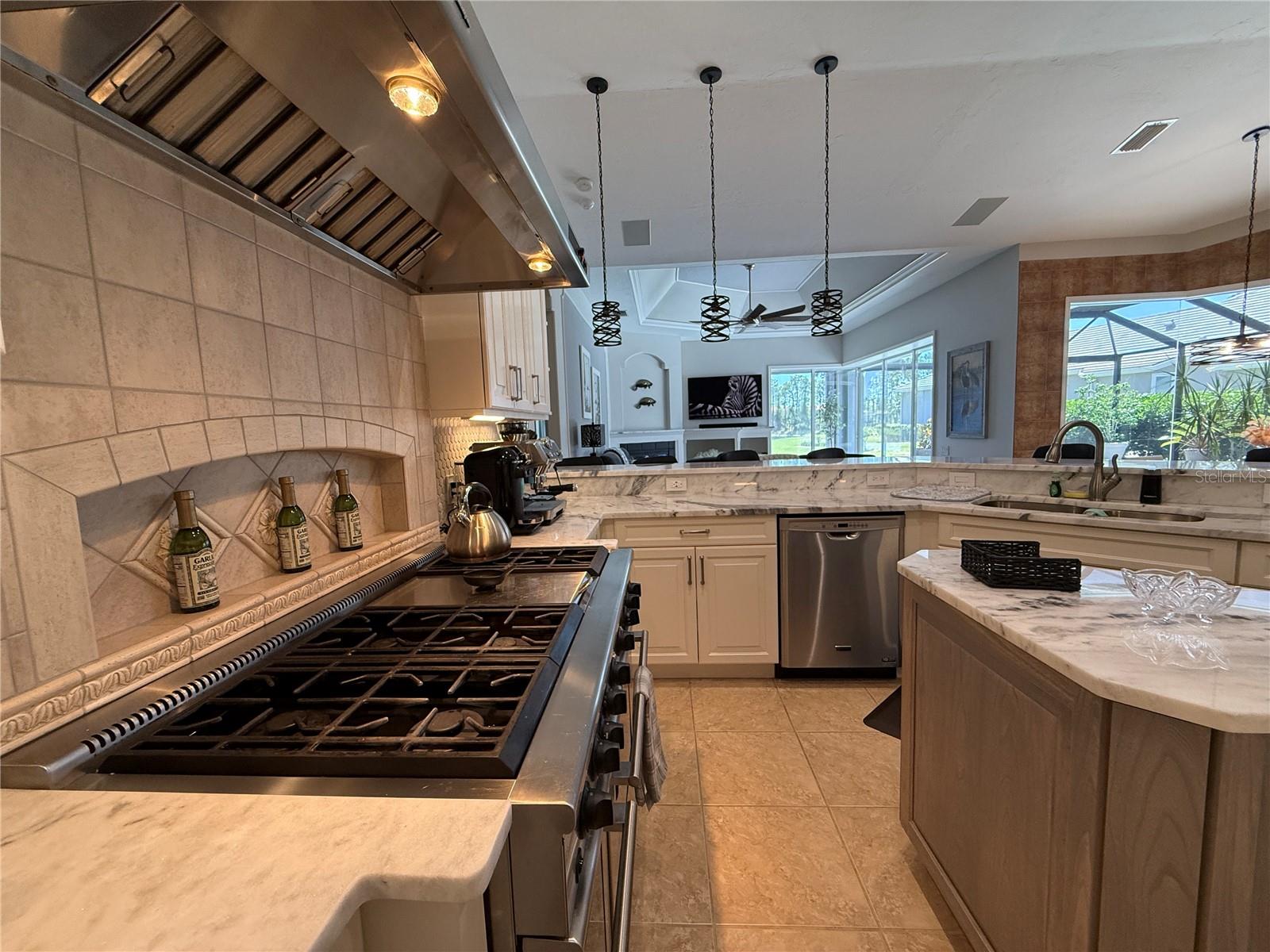 Image 15 of 52 For 7509 Coventry Court