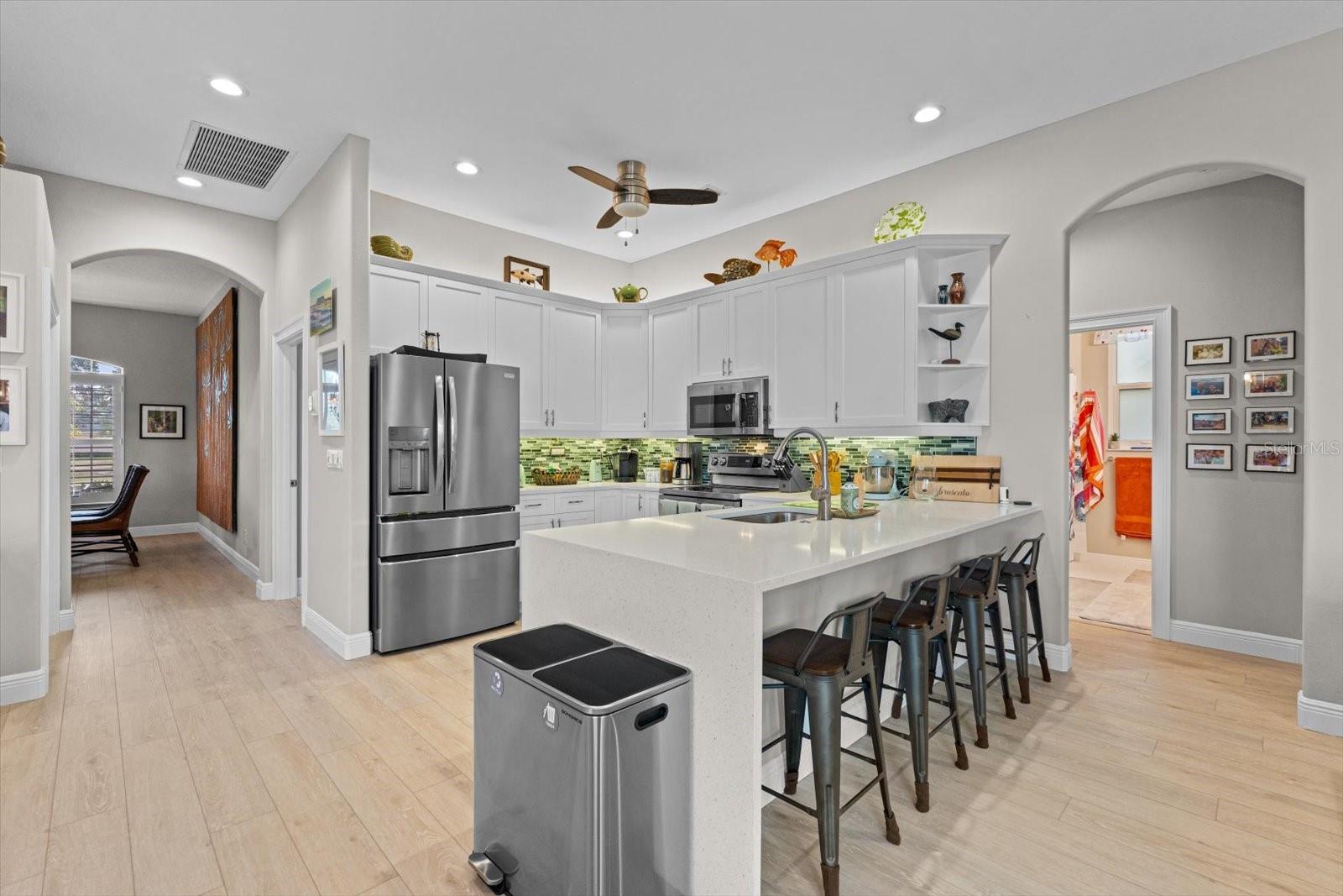 Image 9 of 48 For 9012 Province Street