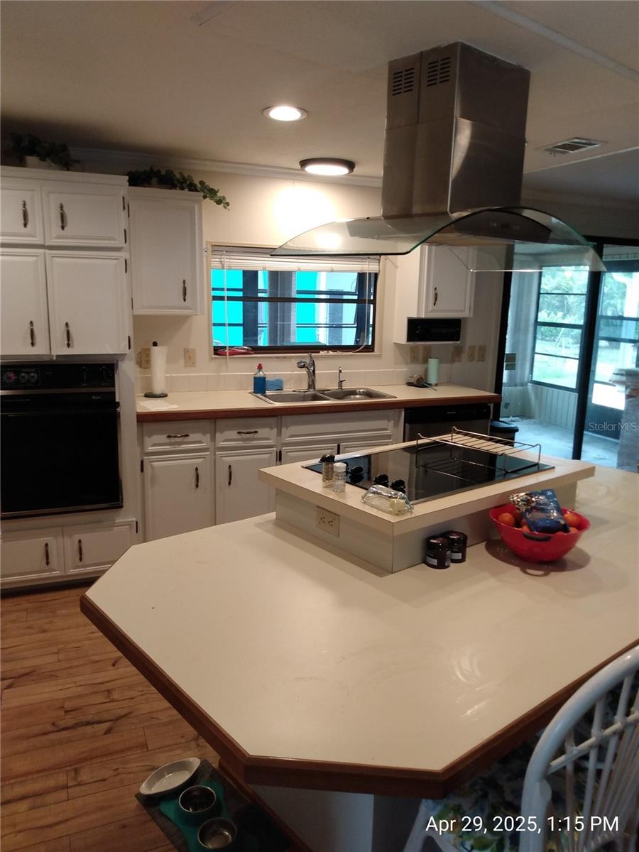 Image 4 of 21 For 6357 Partridge Avenue