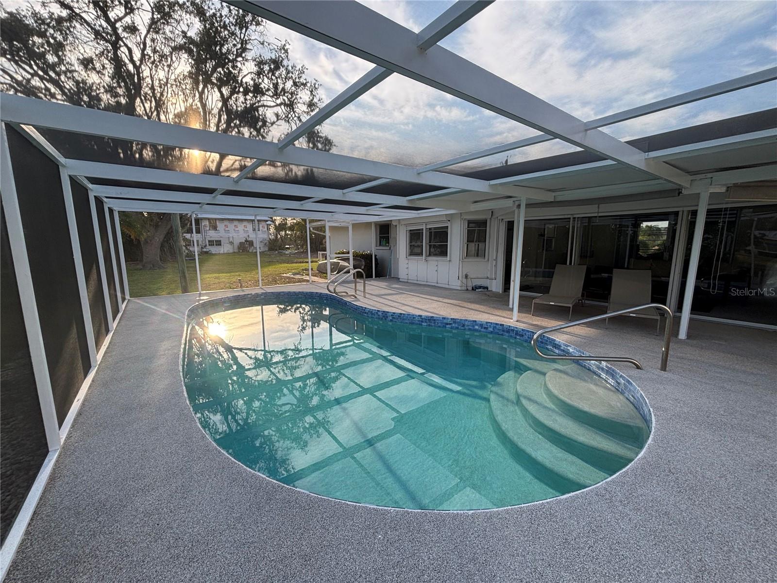 Image 16 of 20 For 4411 Dolphin Lane