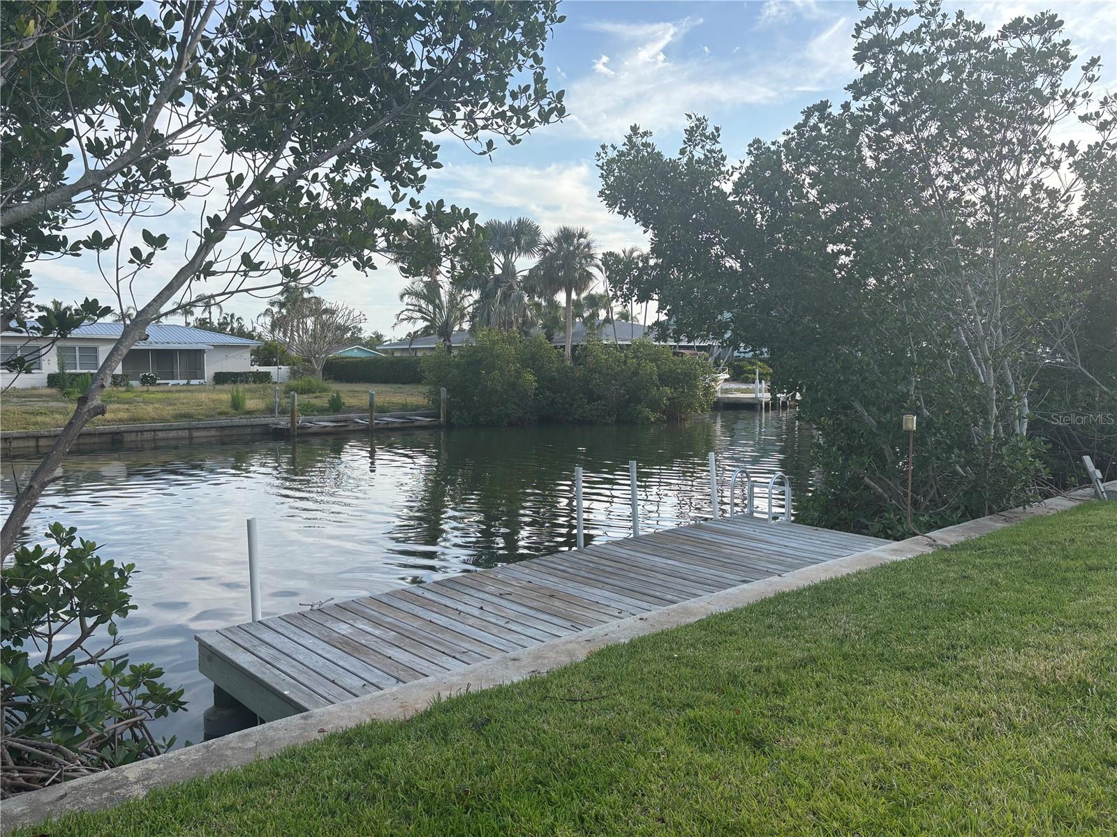 Image 17 of 20 For 4411 Dolphin Lane