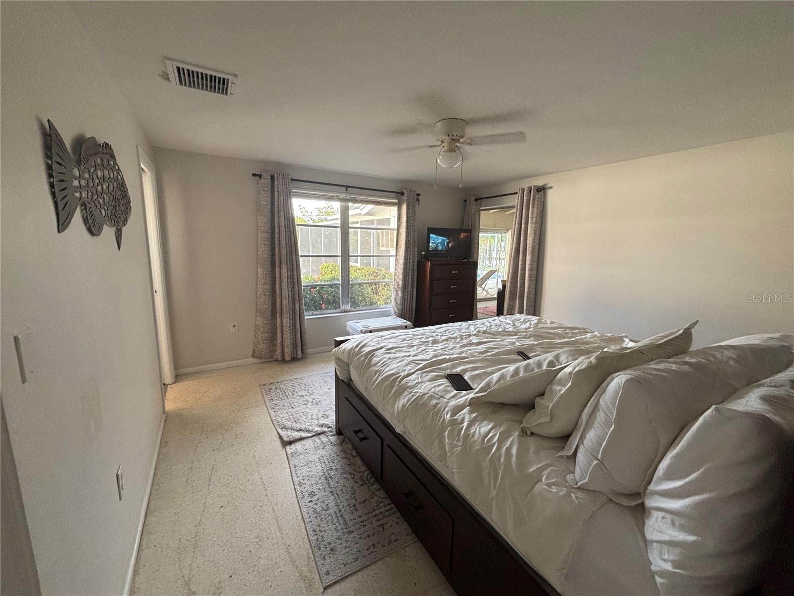 Image 9 of 20 For 4411 Dolphin Lane