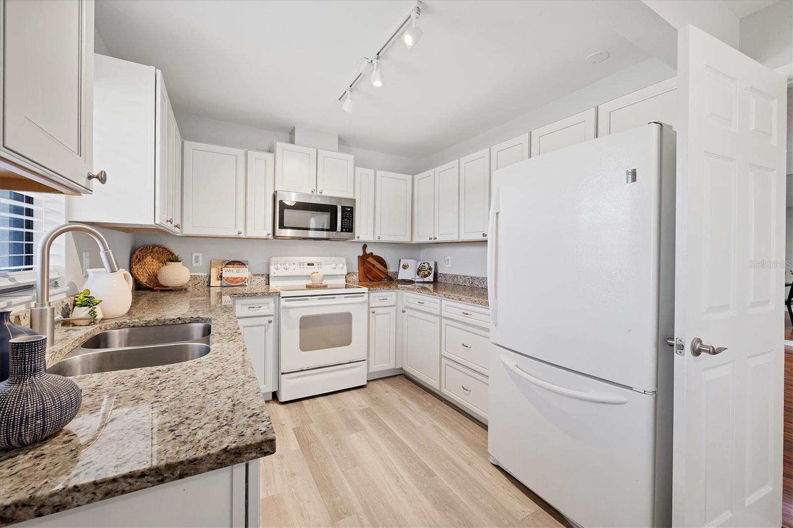 Image 15 of 40 For 7374 Royal Birkdale Drive 15d
