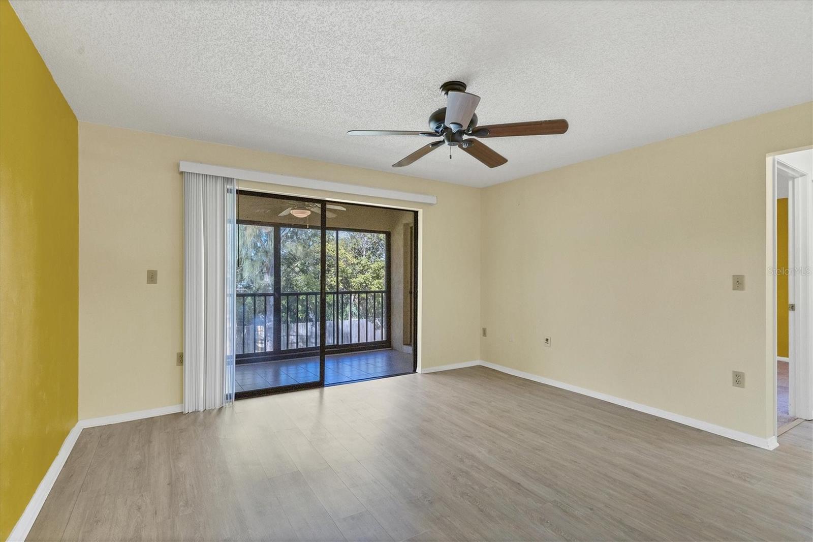 Image 13 of 33 For 4414 Spicewood Drive H
