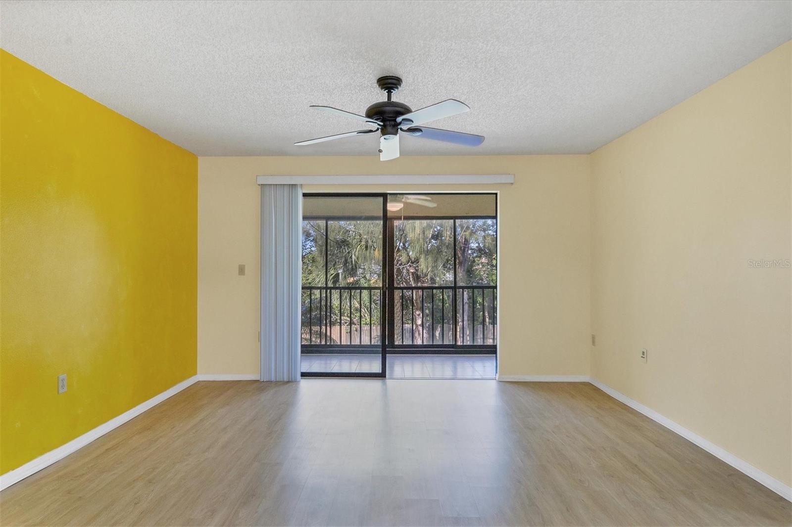 Image 14 of 33 For 4414 Spicewood Drive H