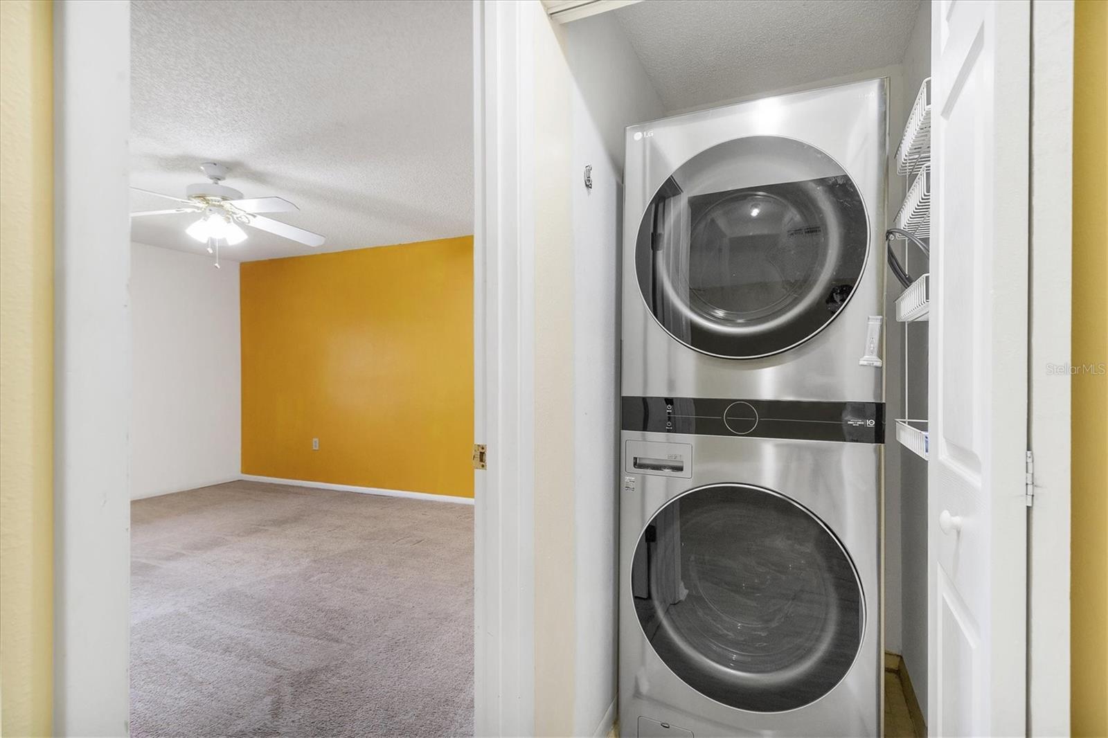 Image 23 of 33 For 4414 Spicewood Drive H