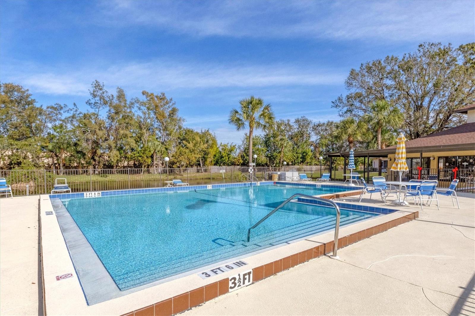 Image 31 of 33 For 4414 Spicewood Drive H