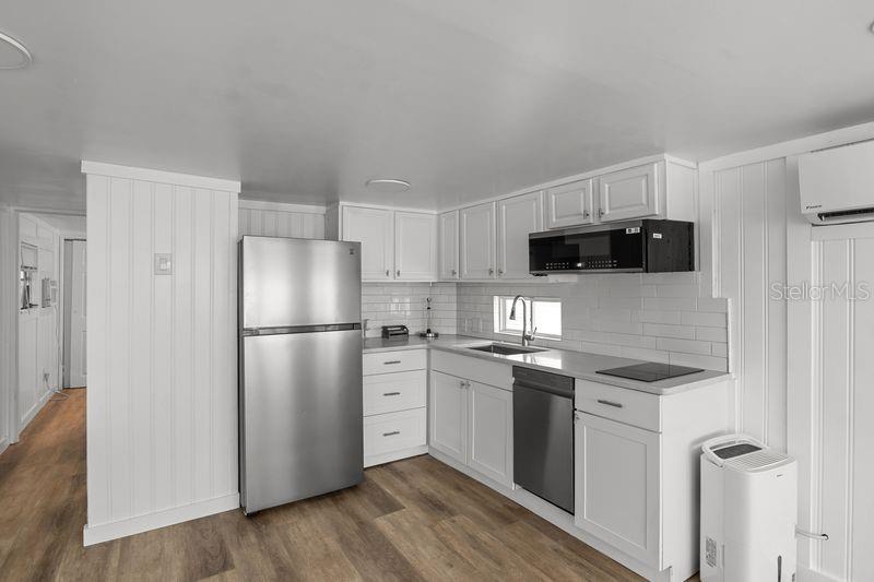 Image 4 of 16 For 2601 Gulf Drive N 317
