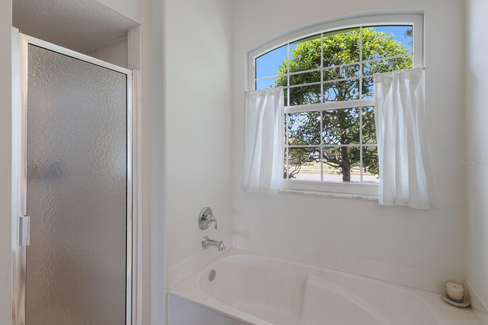 Image 28 of 43 For 5782 Sandy Pointe Drive