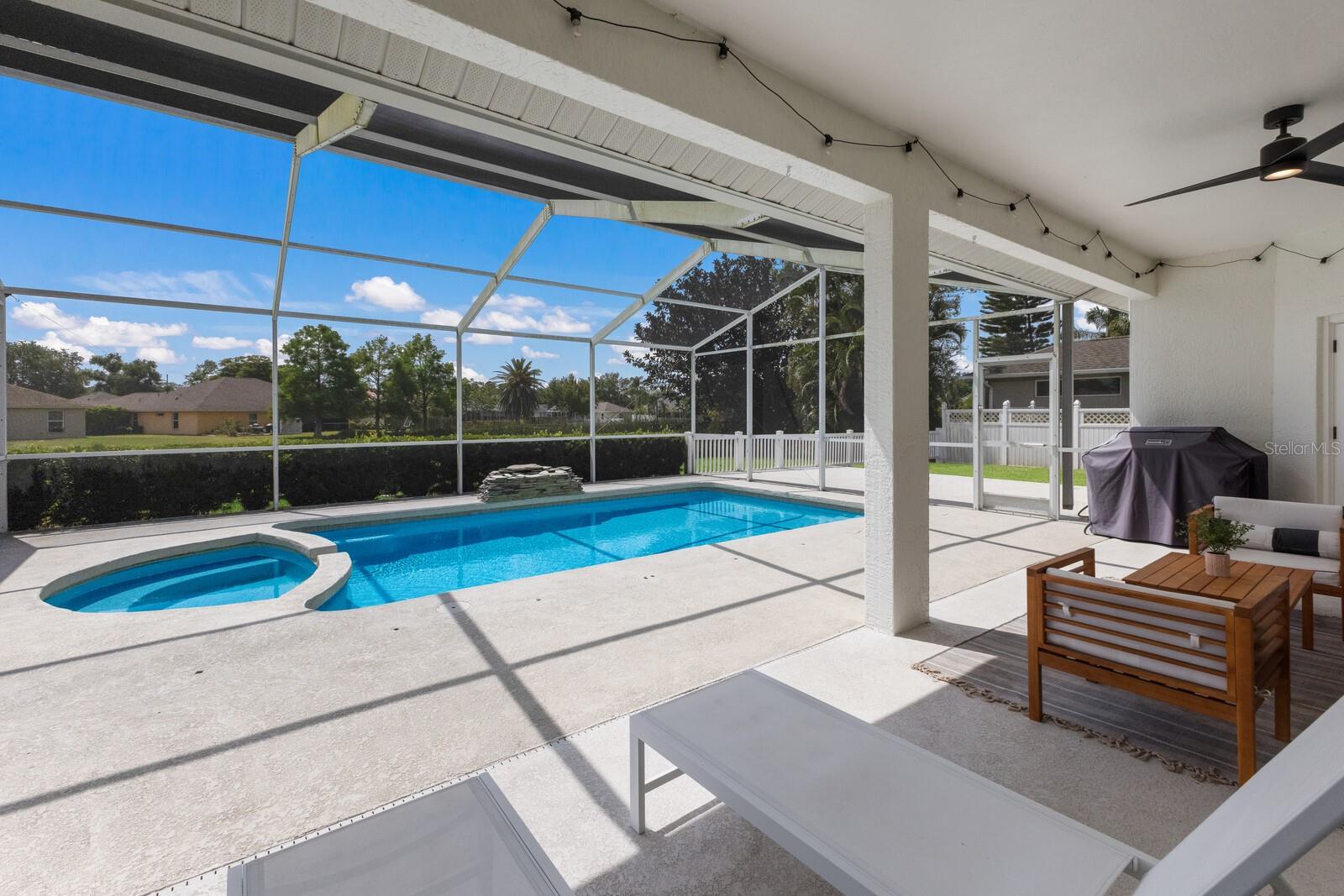 Image 36 of 43 For 5782 Sandy Pointe Drive