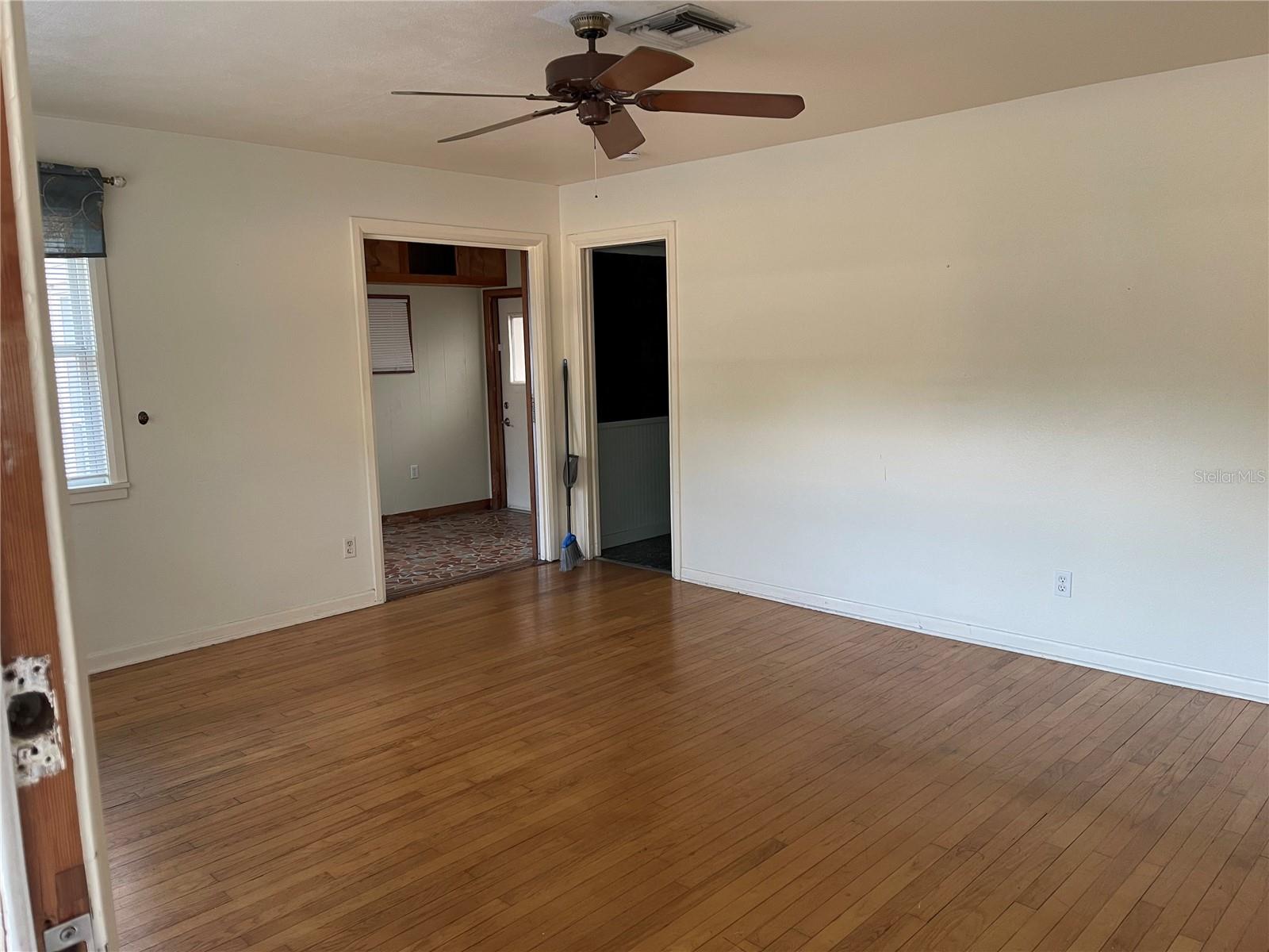 Image 4 of 23 For 2415 Pelican Drive