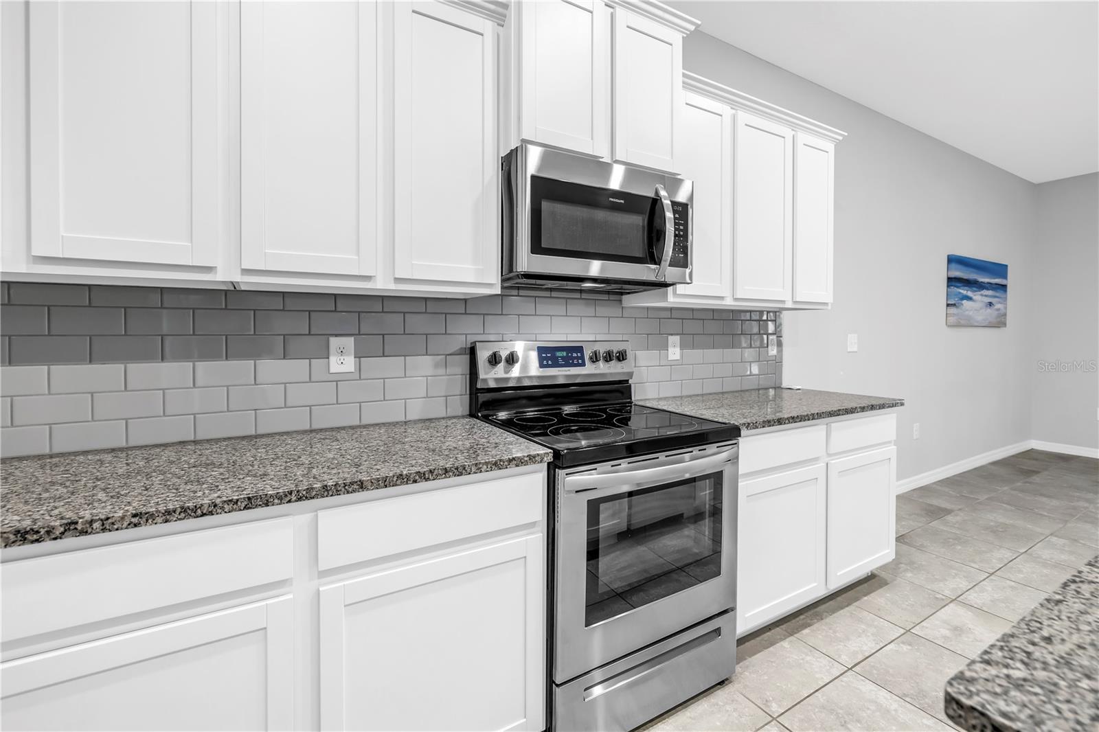 Image 11 of 44 For 8685 Daydream Street