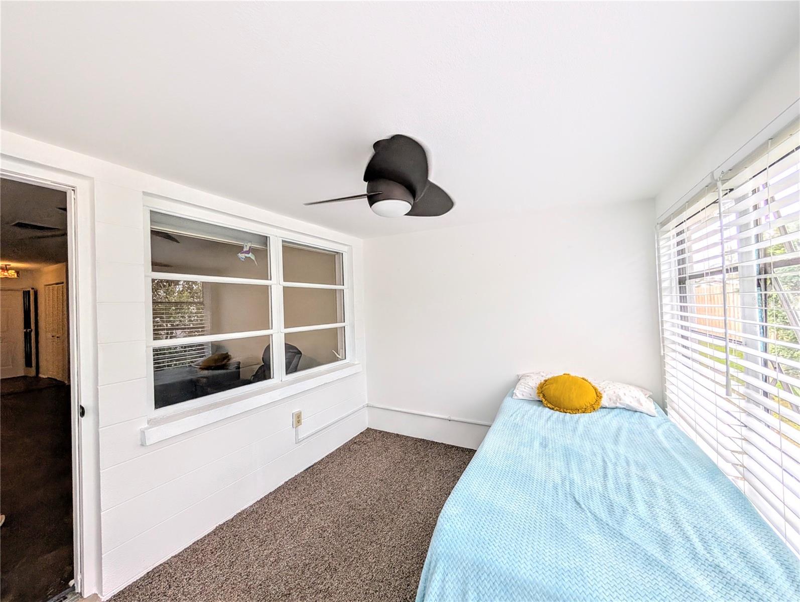 Image 17 of 28 For 6099 Coral Way