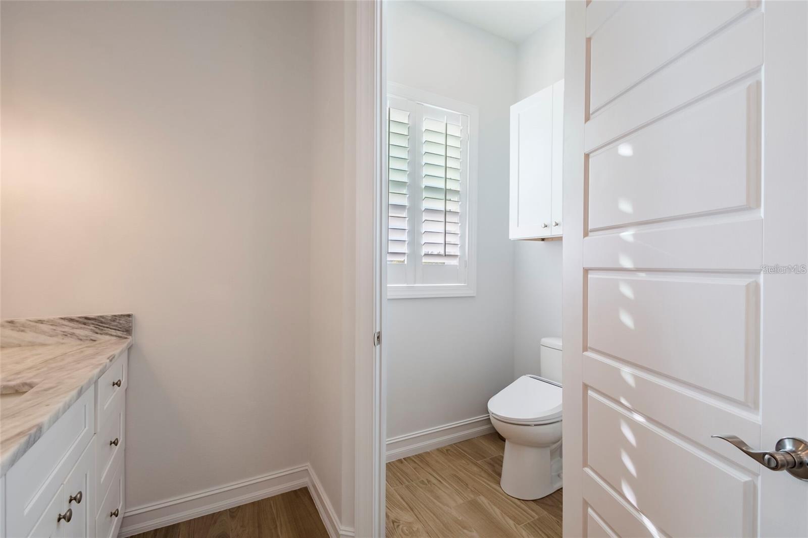 Image 41 of 63 For 654 Jungle Queen Way