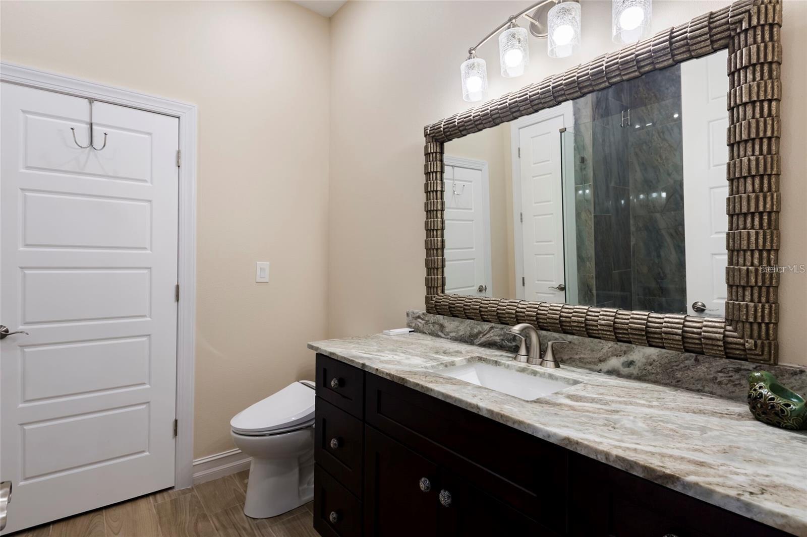 Image 48 of 63 For 654 Jungle Queen Way