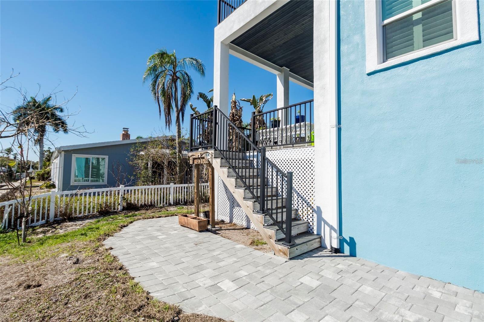Image 61 of 63 For 654 Jungle Queen Way