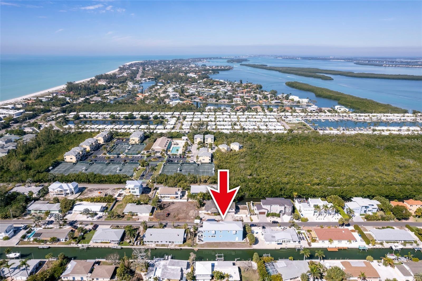 Image 8 of 63 For 654 Jungle Queen Way