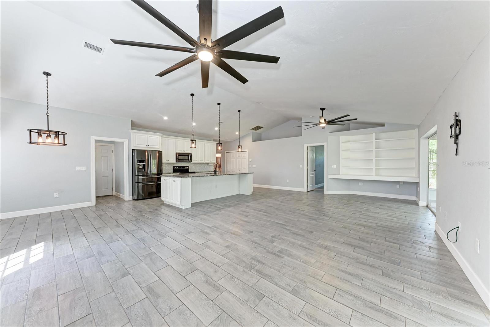 Image 11 of 37 For 2303 58th Street E