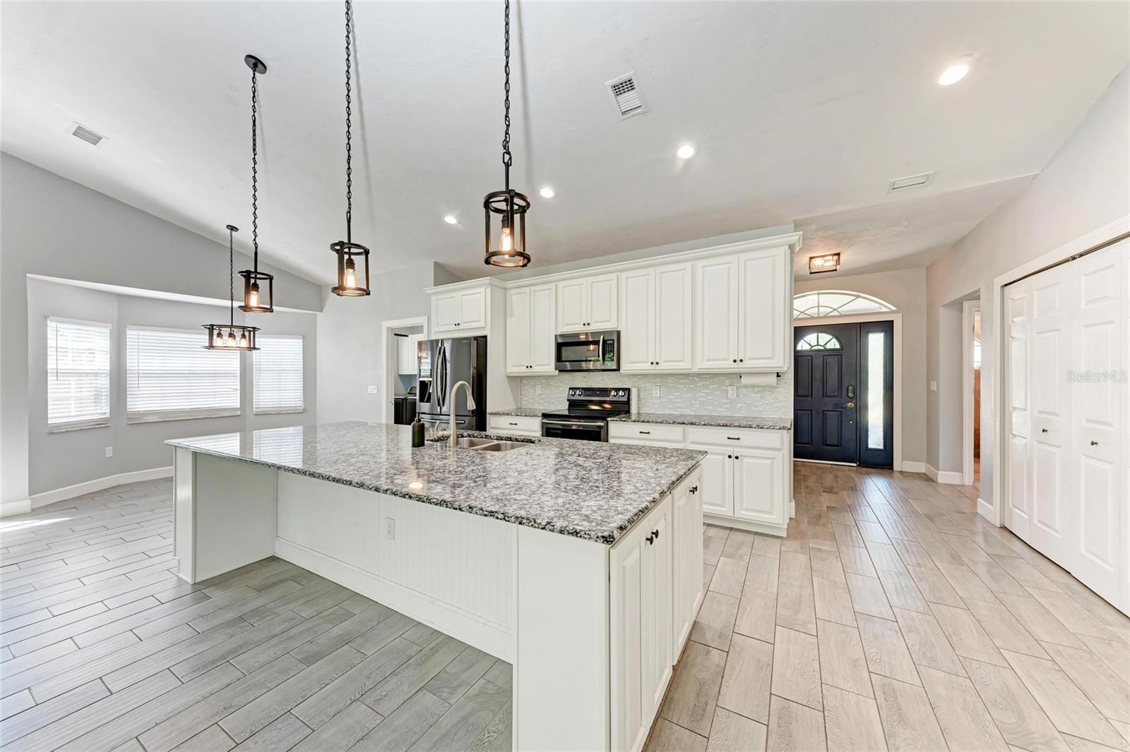 Image 13 of 37 For 2303 58th Street E