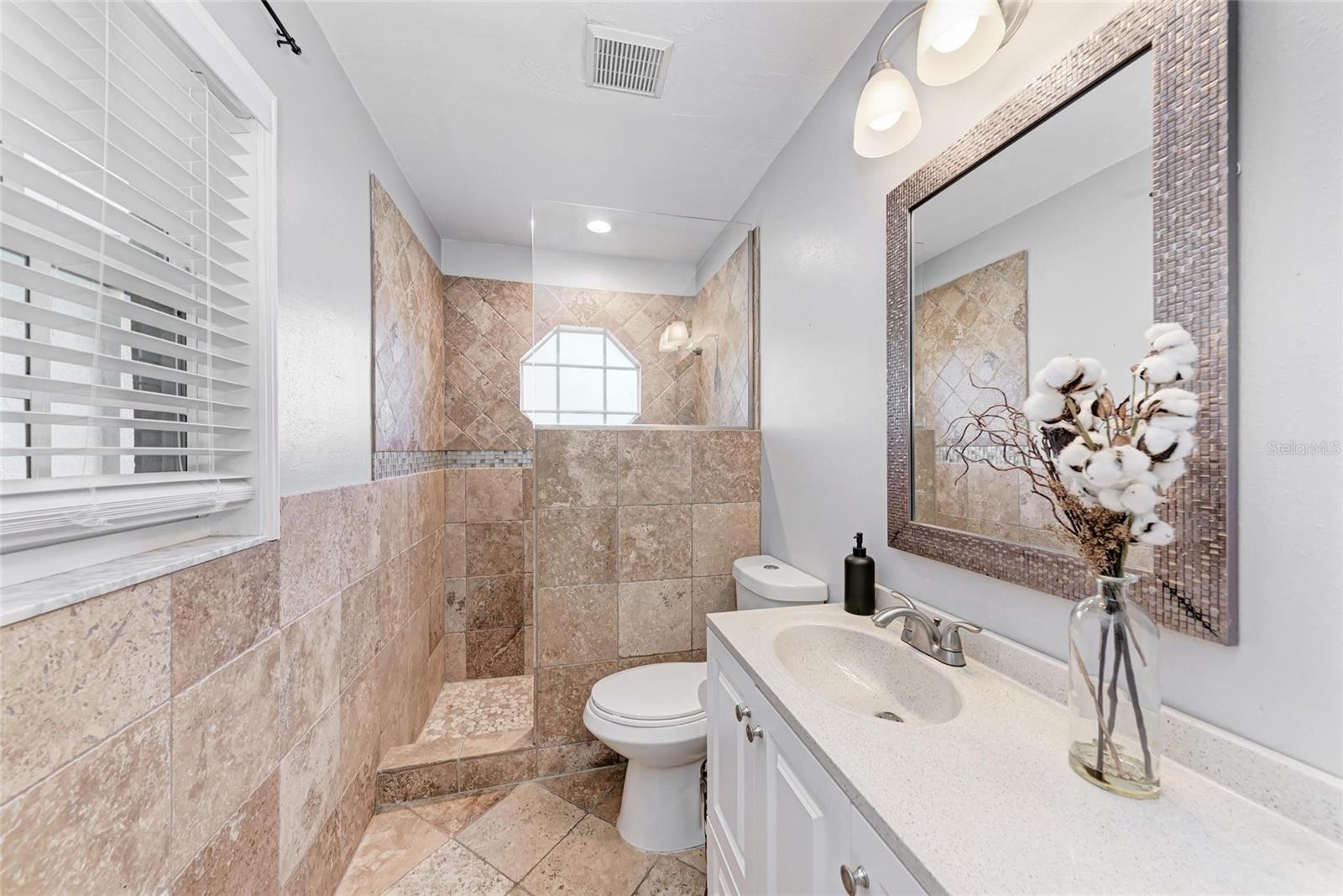 Image 23 of 37 For 2303 58th Street E