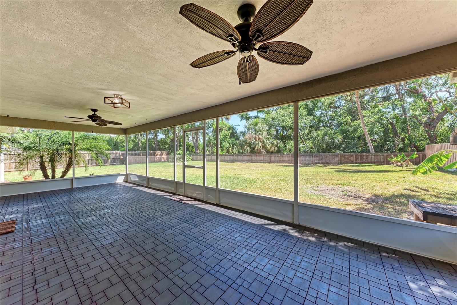 Image 4 of 37 For 2303 58th Street E