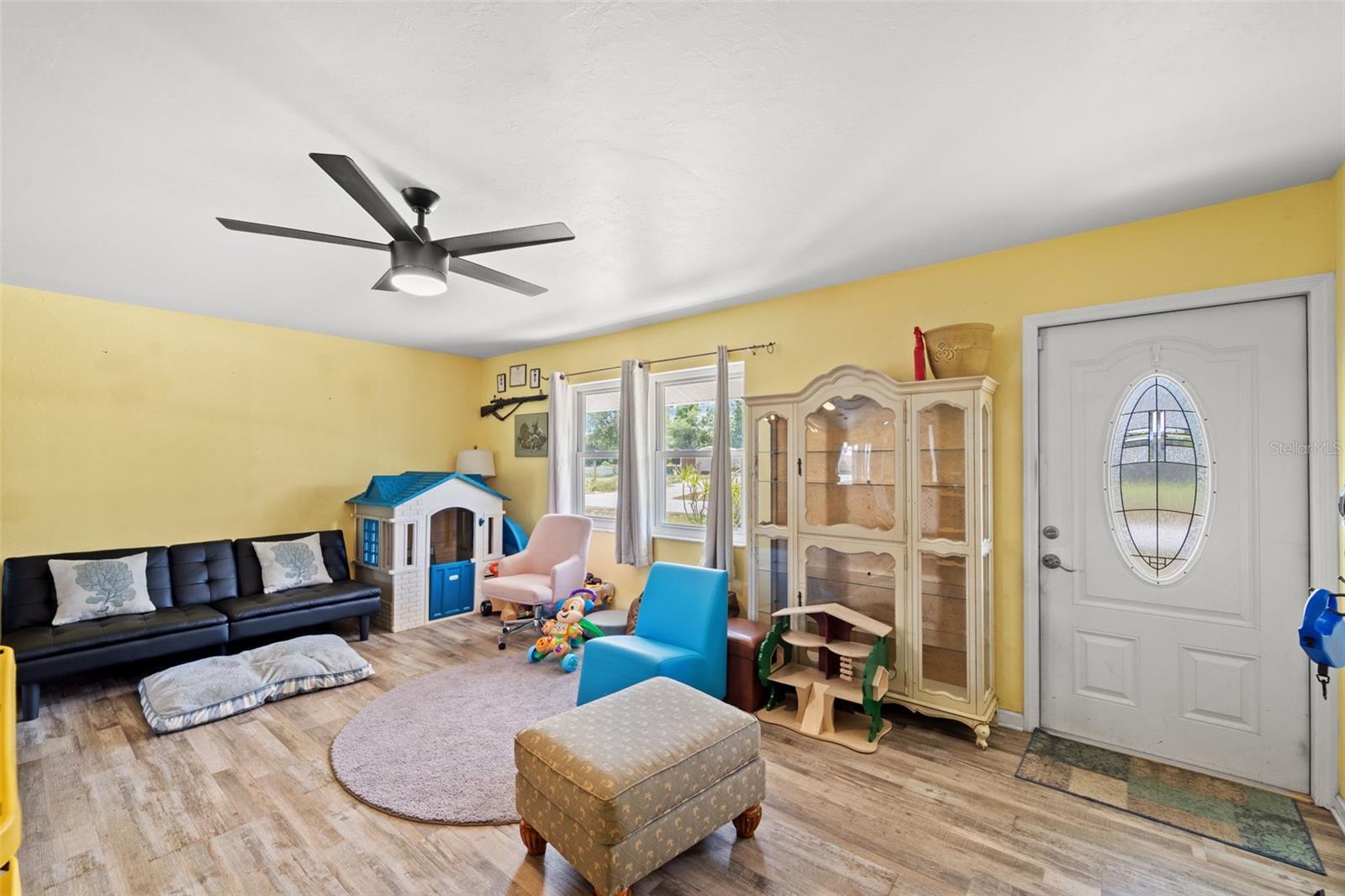 Image 5 of 21 For 28442 Coco Palm Drive