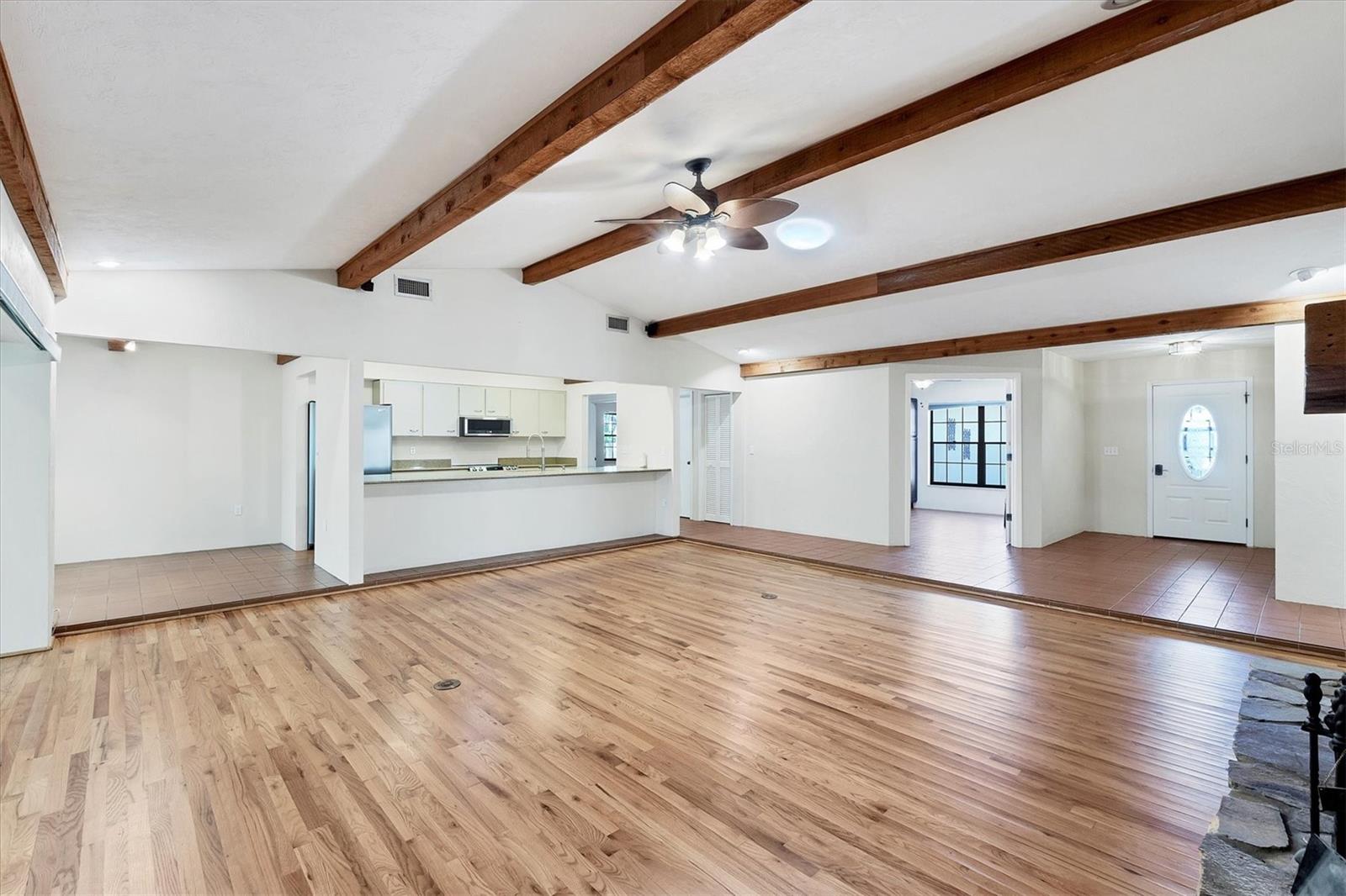 Image 15 of 47 For 8036 Conservatory Circle