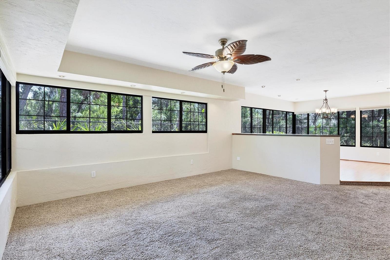 Image 22 of 47 For 8036 Conservatory Circle
