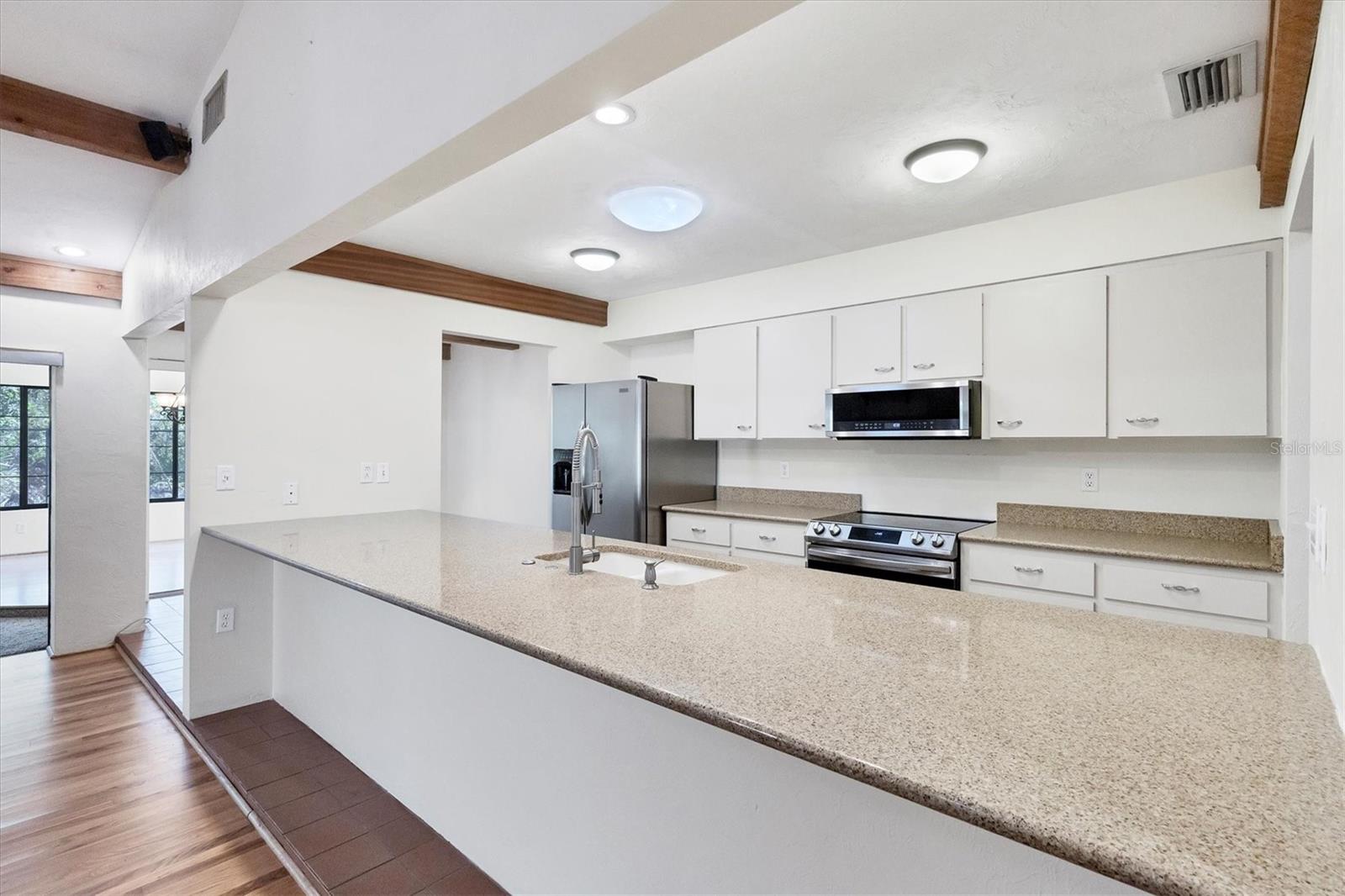 Image 3 of 47 For 8036 Conservatory Circle