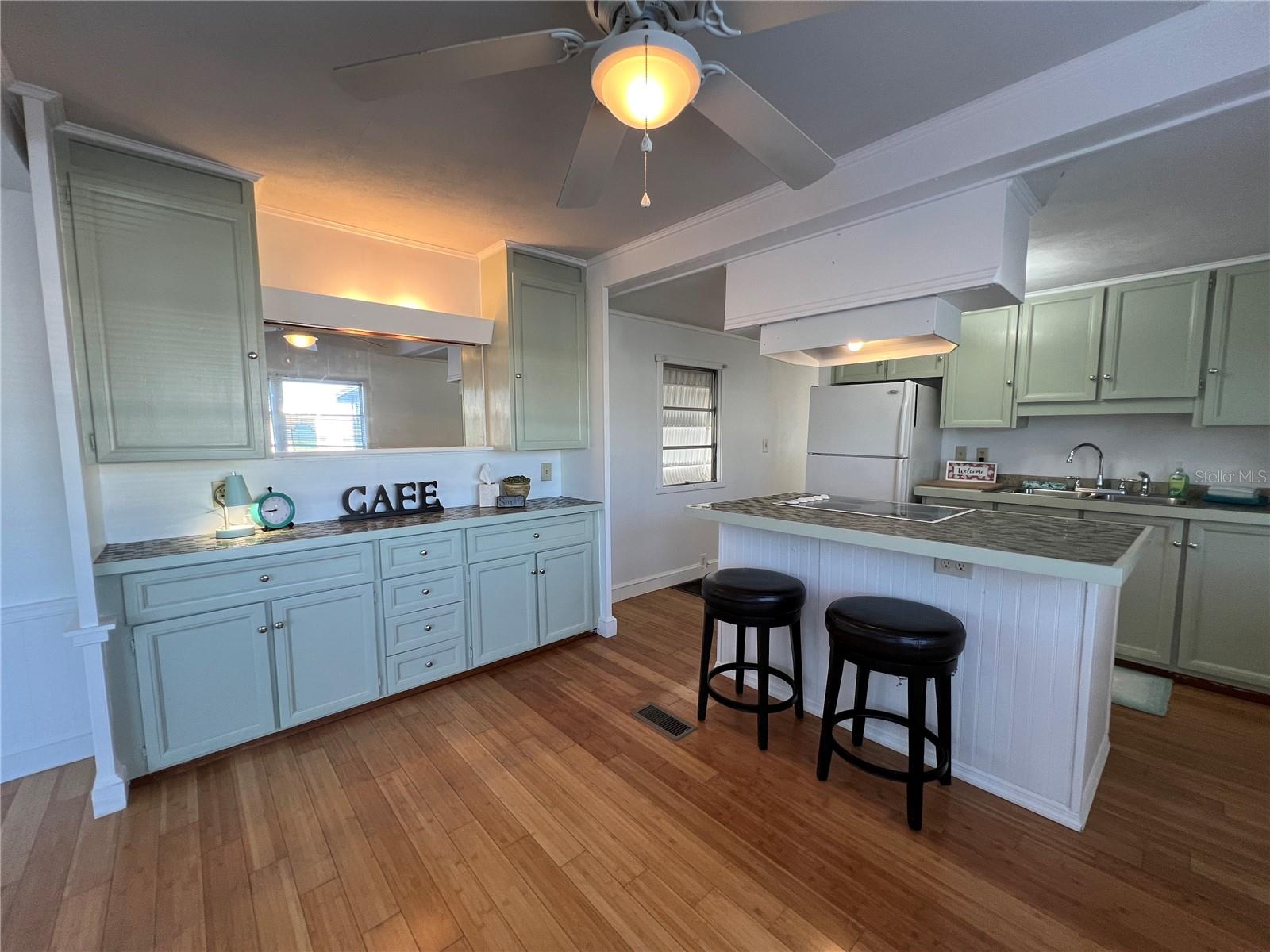 Image 4 of 40 For 3114 10th Street W