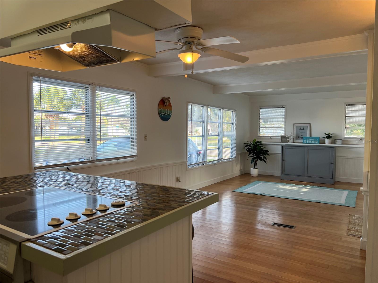 Image 6 of 40 For 3114 10th Street W