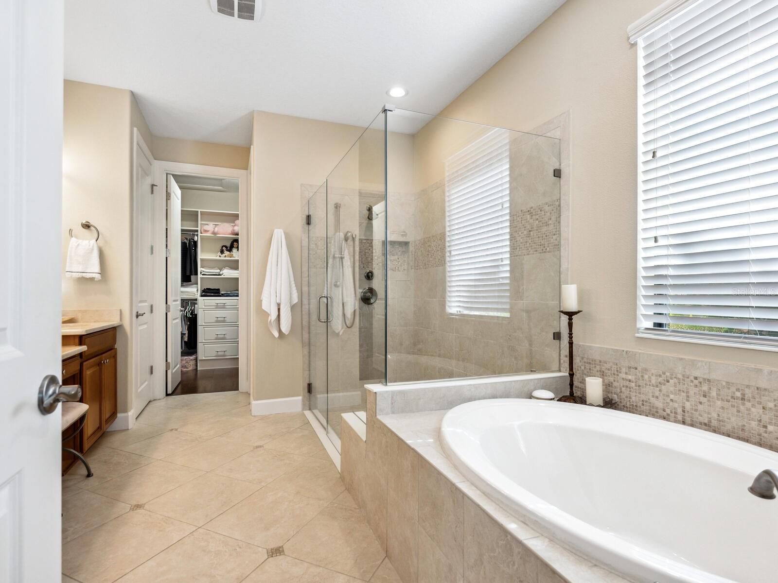Image 17 of 54 For 2525 Vaccaro Drive
