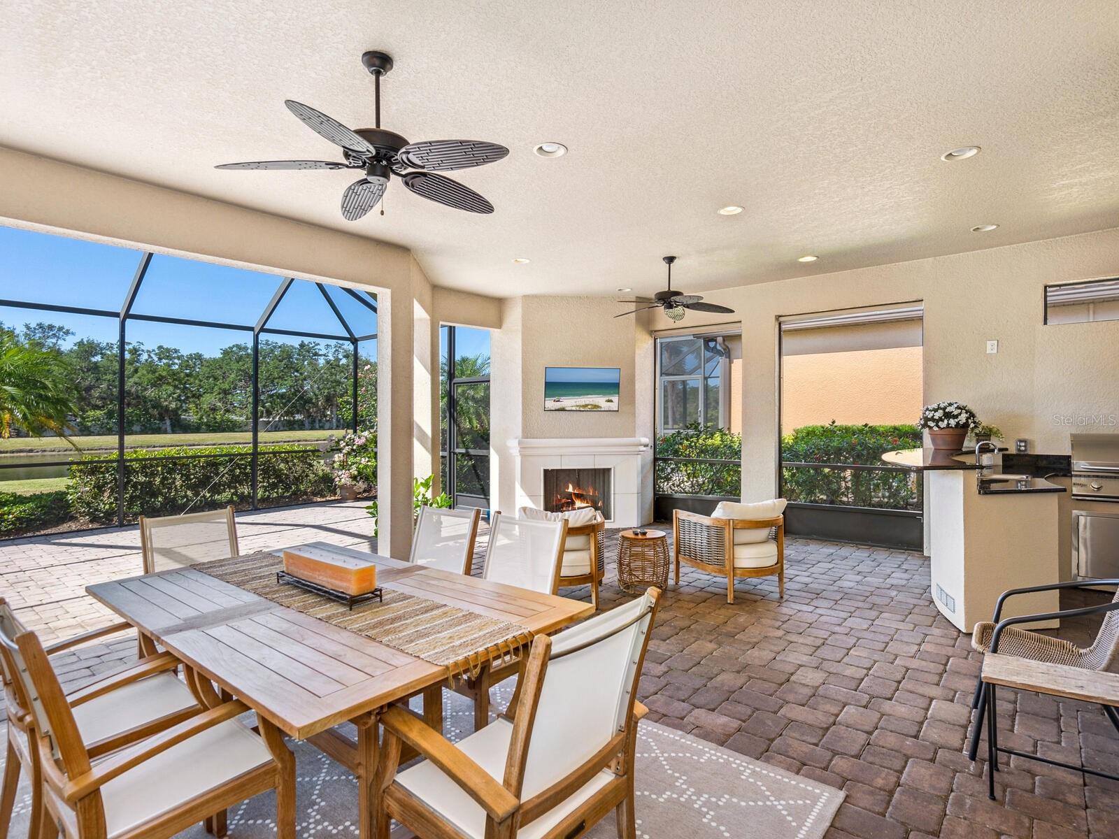 Image 29 of 54 For 2525 Vaccaro Drive
