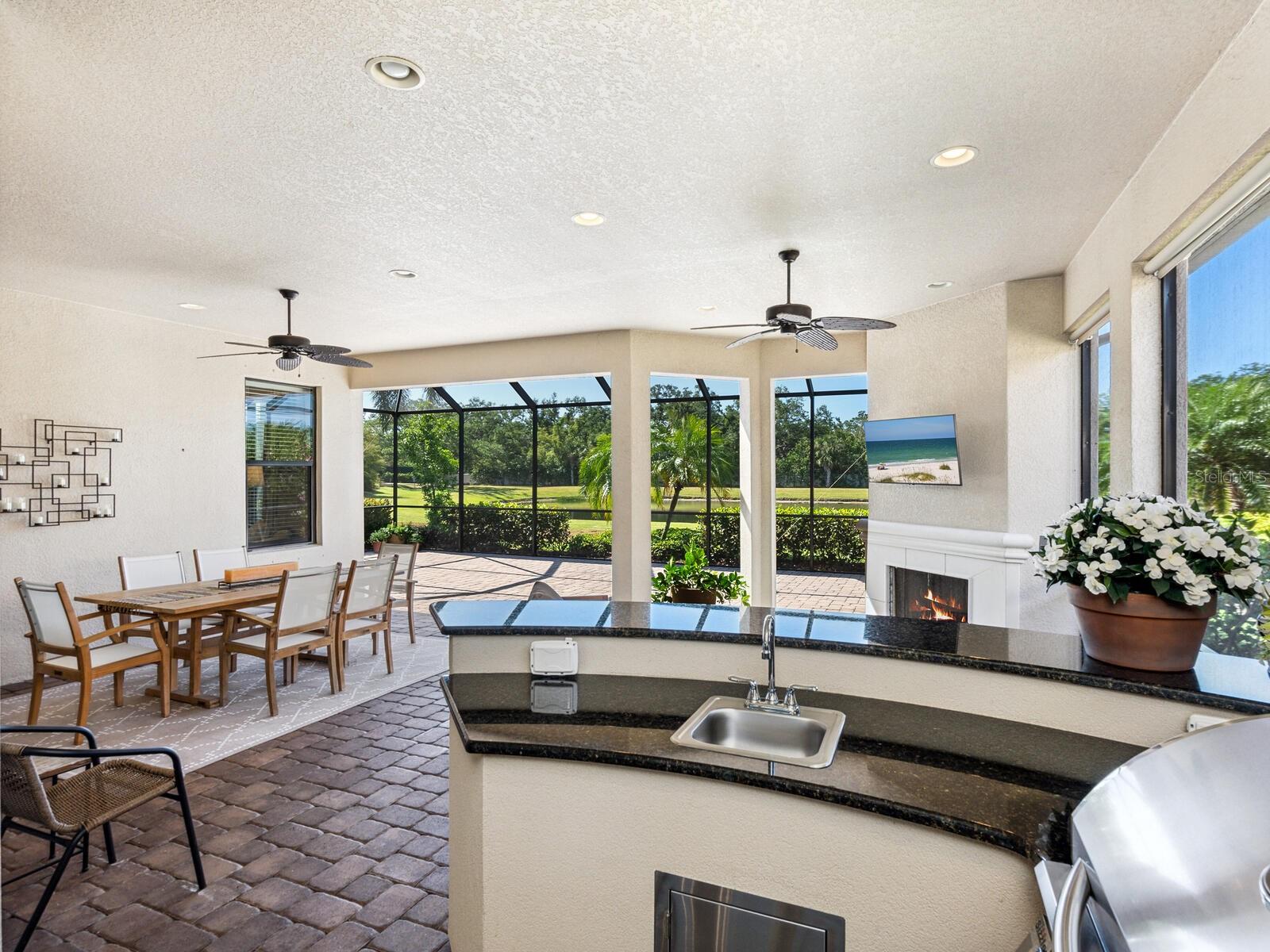 Image 33 of 54 For 2525 Vaccaro Drive