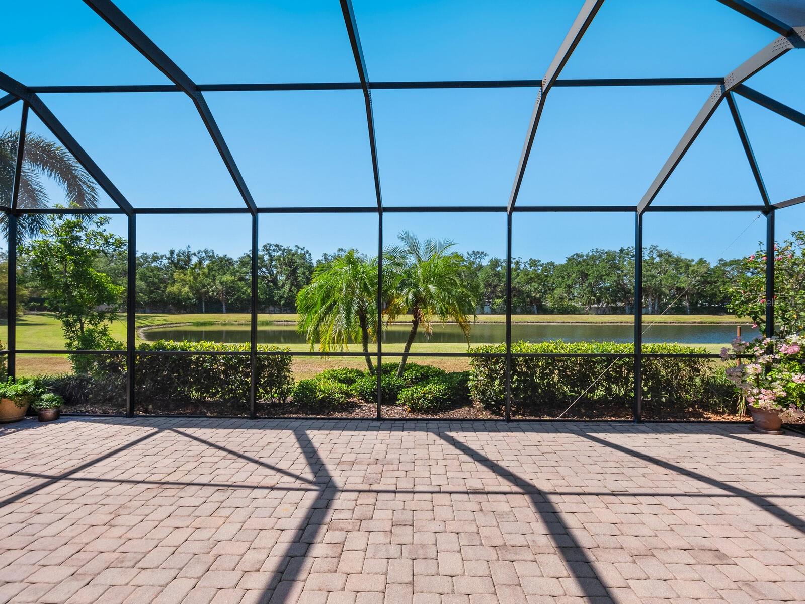 Image 35 of 54 For 2525 Vaccaro Drive